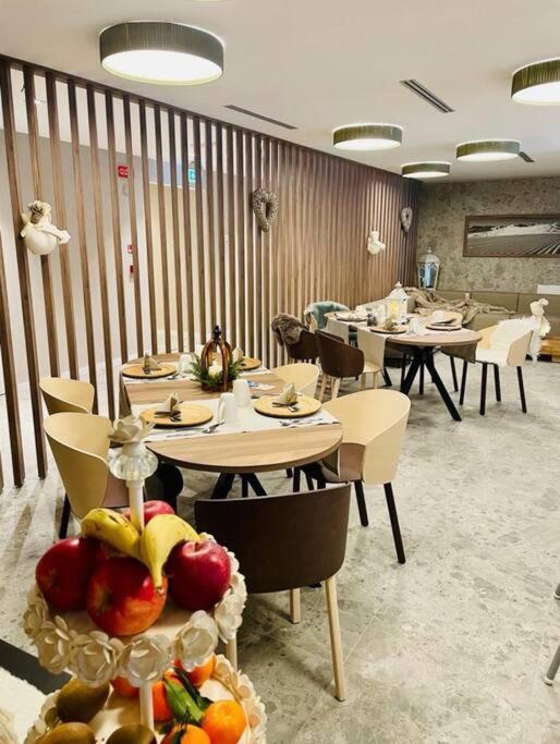 Petit Bijou - Corbet - Monolocale Con Divano Letto In Soggiorno - Massimo 3 Persone シャンポルク エクステリア 写真